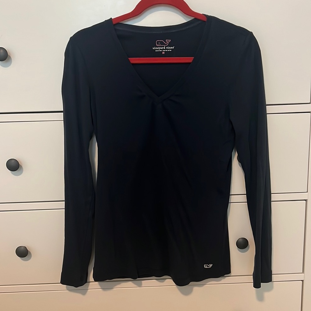 Vineyard Vines navy long sleeve